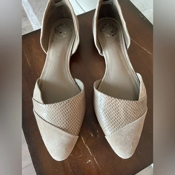 Vince Camuto flats - Picture 4 of 4